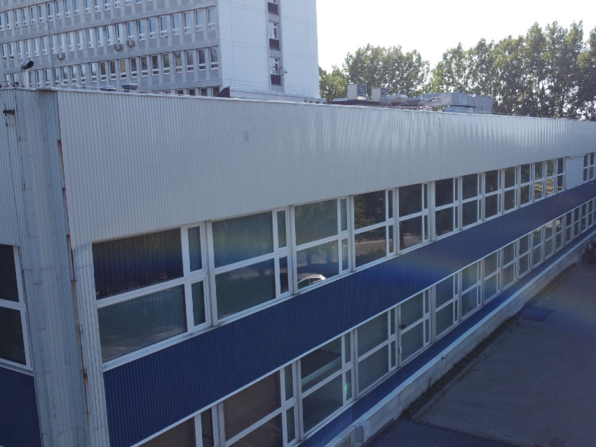 Budynek przemysłowy w mieście